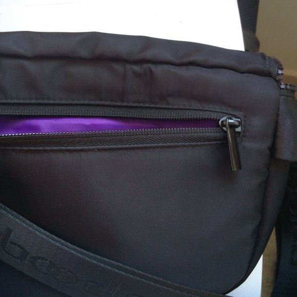 Caboodles Black Crossbody Hip Pack - Picture 11 of 12